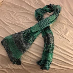 Beautiful Middle Eastern scarf